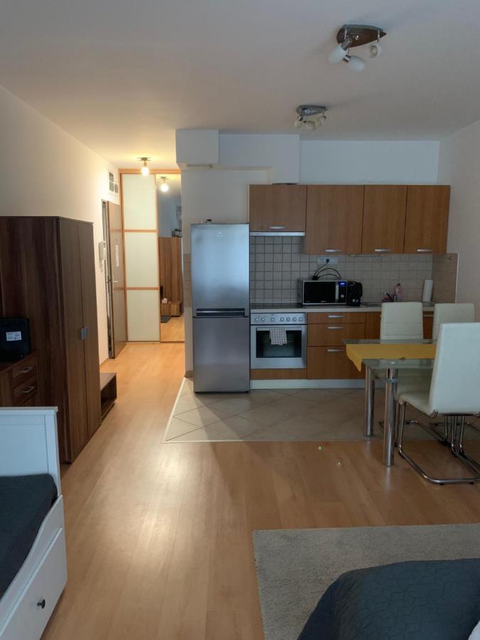 Corvin Fontana Apartment Budapest Ngoại thất bức ảnh